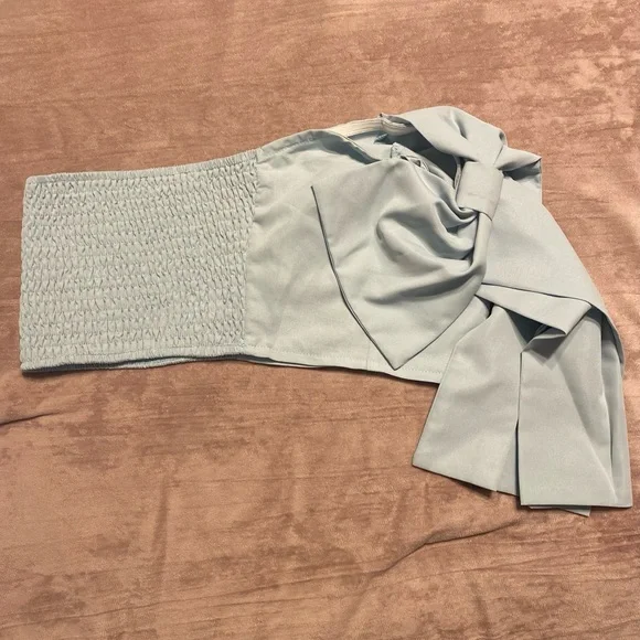 NWT Light Blue Bow Crop Top - Picture 3 of 4